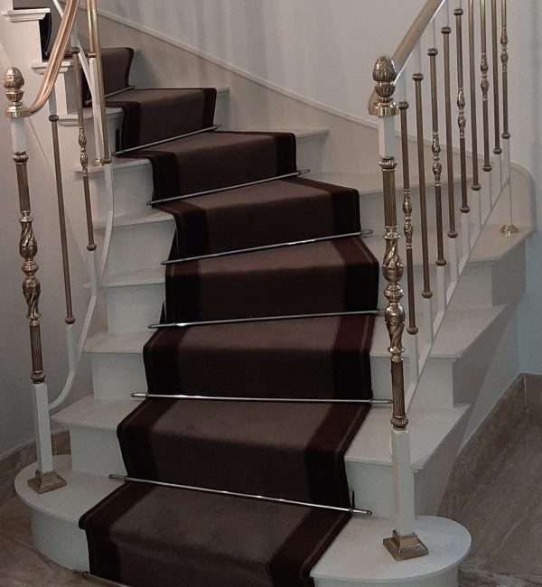 CHEMIN-ESCALIER-EN-MOQUETTE-MAYENNE CHEMIN-ESCALIER-EN-MOQUETTE-MAYENNE