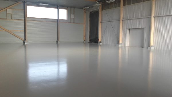 LAVAL-PEINTURE-DE-SOL-ET-DE-BARDAGES-METALLIQUES-1 LAVAL-PEINTURE-DE-SOL-ET-DE-BARDAGES-METALLIQUES-1