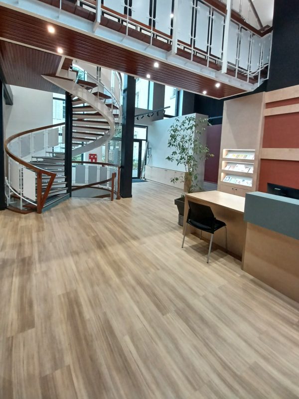 MAISON-HABITAT-LAVAL-SOL-PVC-EN-LAMES-3 MAISON-HABITAT-LAVAL-SOL-PVC-EN-LAMES-3